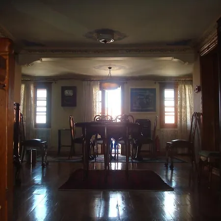 Oikia Alexandrou Traditional