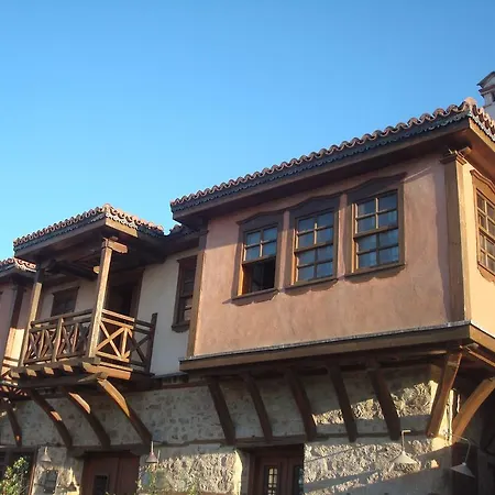 Oikia Alexandrou Traditional