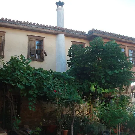 Oikia Alexandrou Traditional