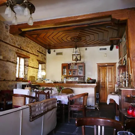 Fogadó Oikia Alexandrou Traditional Arnéa