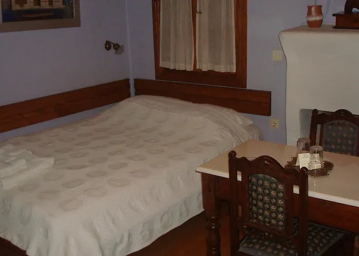 Oikia Alexandrou Traditional أرنايا