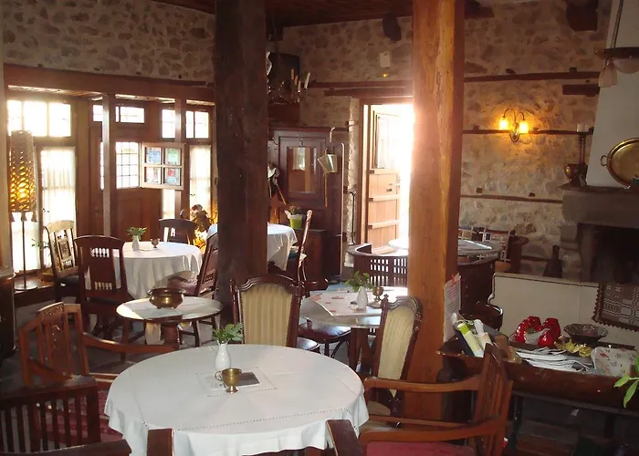 Oikia Alexandrou Traditional أرنايا