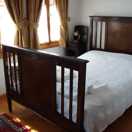 Oikia Alexandrou Traditional Herberg Arnea