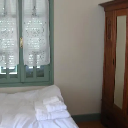 Oikia Alexandrou Traditional