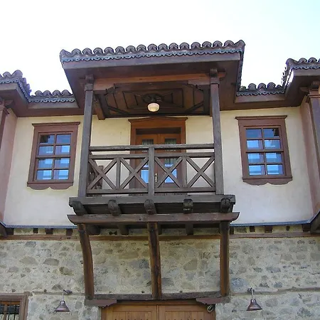 Oikia Alexandrou Traditional 아나이아