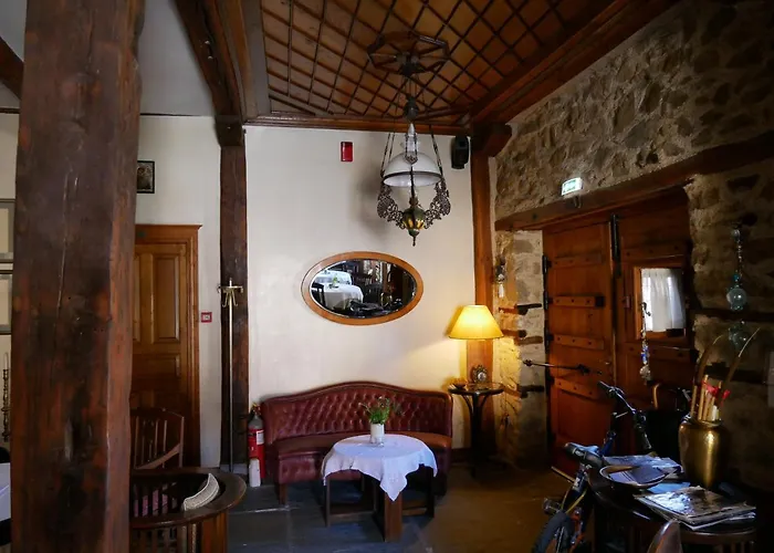 Oikia Alexandrou Traditional